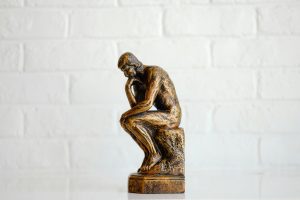 Hyperparathyroïdie primaire : les 10 questions que les patients posent le plus souvent — réponses du Dr Gaël Guian, chirurgien endocrinien à Paris
